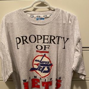 Men’s vintage nhl tshirt